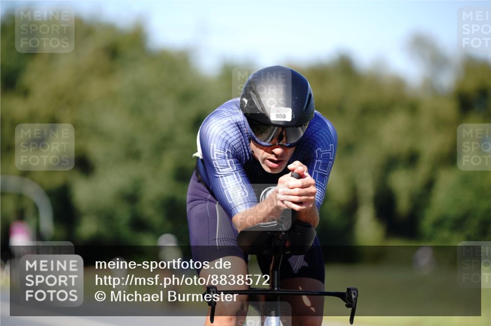 07.09.2025 - 19. Norderstedt Triathlon Michael Burmester http://msf.ph/oto/8838572 07.09.2025 14:32:31 Radfahren 980 meine-sportfotos.de