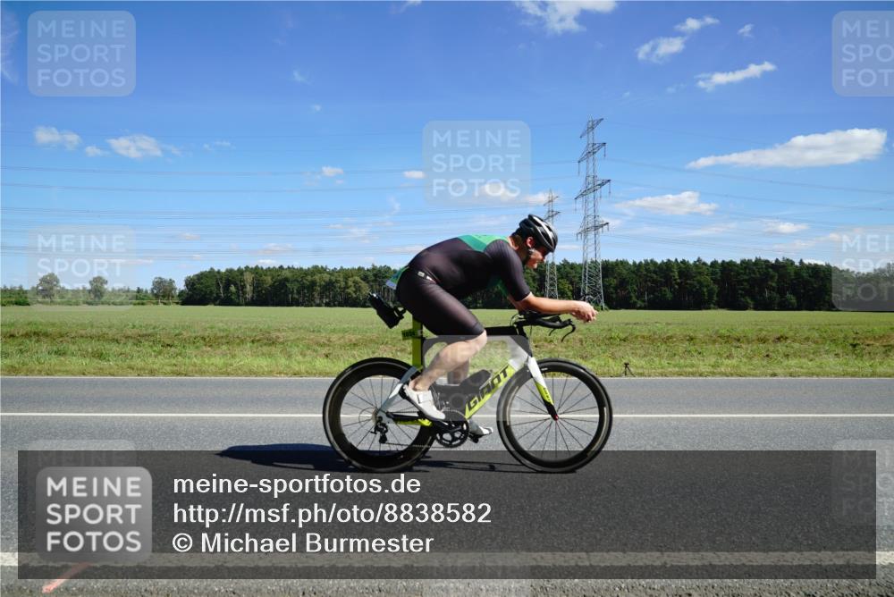 07.09.2025 - 19. Norderstedt Triathlon Michael Burmester http://msf.ph/oto/8838582 07.09.2025 14:17:12 Radfahren 398, 420, 981, 1034 meine-sportfotos.de
