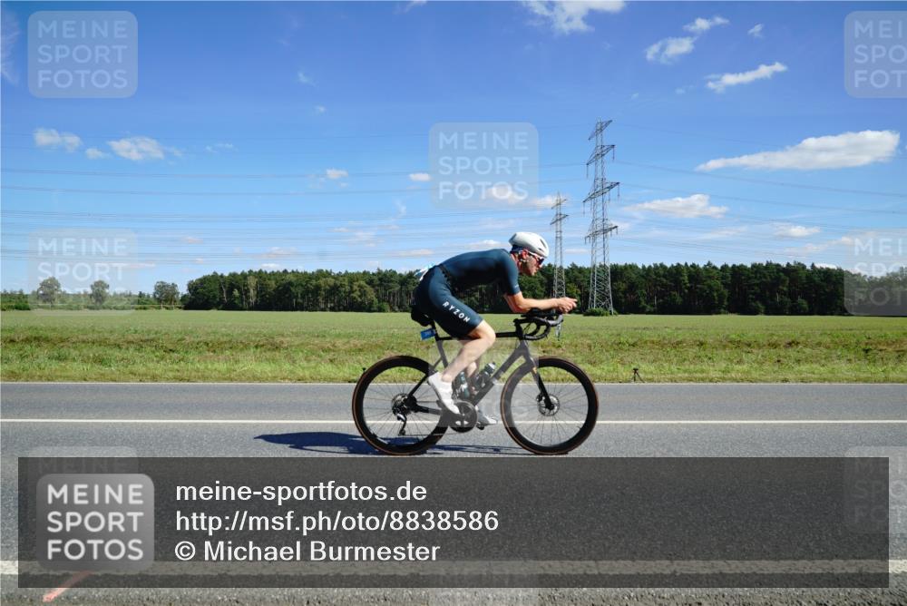 07.09.2025 - 19. Norderstedt Triathlon Michael Burmester http://msf.ph/oto/8838586 07.09.2025 14:17:13 Radfahren 398, 420, 981, 1034 meine-sportfotos.de