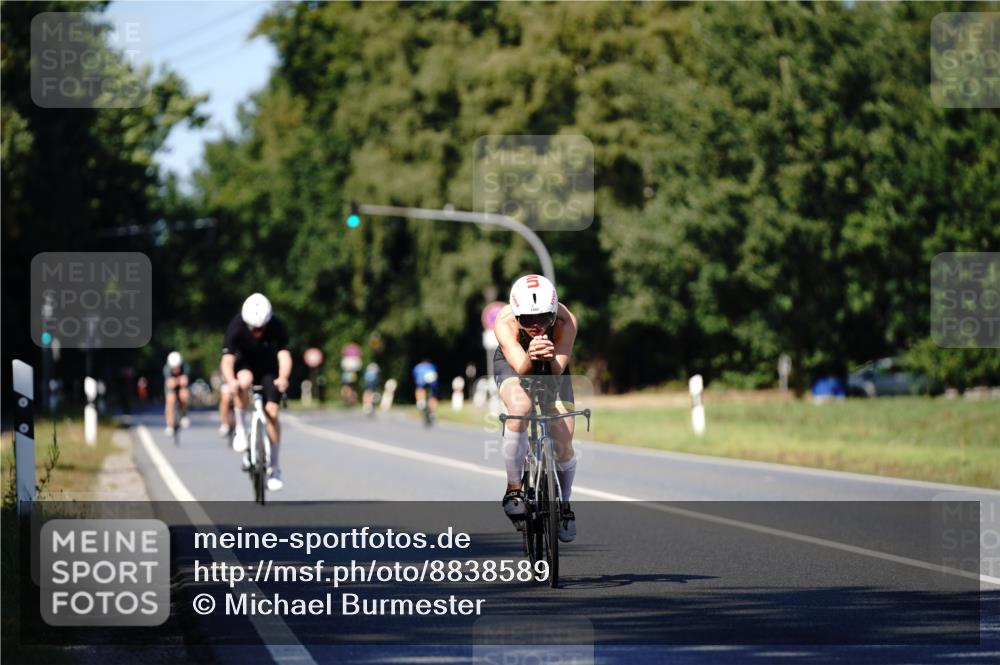 07.09.2025 - 19. Norderstedt Triathlon Michael Burmester http://msf.ph/oto/8838589 07.09.2025 14:32:49 Radfahren 382, 1025, 1503 meine-sportfotos.de