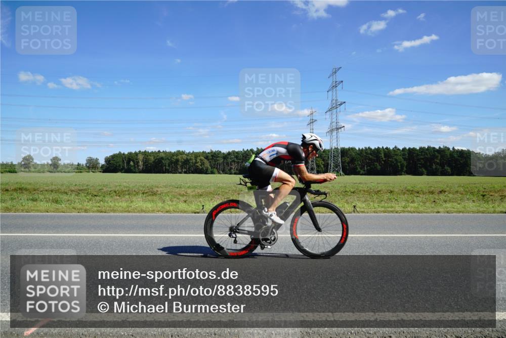 07.09.2025 - 19. Norderstedt Triathlon Michael Burmester http://msf.ph/oto/8838595 07.09.2025 14:17:14 Radfahren 398, 400, 420, 981, 1034 meine-sportfotos.de