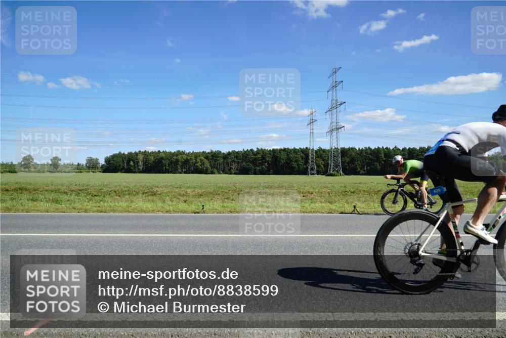 07.09.2025 - 19. Norderstedt Triathlon Michael Burmester http://msf.ph/oto/8838599 07.09.2025 14:17:14 Radfahren 398, 400, 420, 981, 1034 meine-sportfotos.de