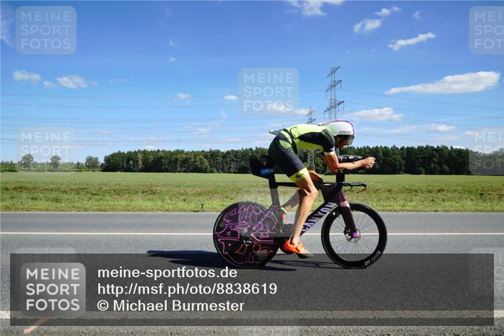 07.09.2025 - 19. Norderstedt Triathlon Michael Burmester http://msf.ph/oto/8838619 07.09.2025 14:17:23 Radfahren 364, 373, 1009, 1469 meine-sportfotos.de