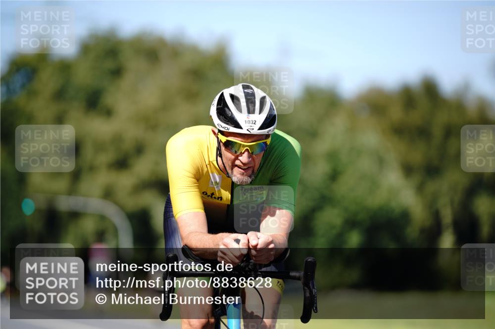 07.09.2025 - 19. Norderstedt Triathlon Michael Burmester http://msf.ph/oto/8838628 07.09.2025 14:33:14 Radfahren 1032 meine-sportfotos.de
