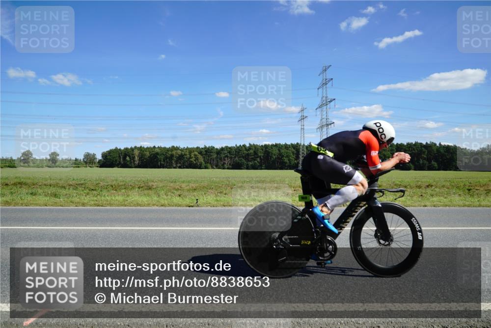 07.09.2025 - 19. Norderstedt Triathlon Michael Burmester http://msf.ph/oto/8838653 07.09.2025 14:17:34 Radfahren 427, 969 meine-sportfotos.de