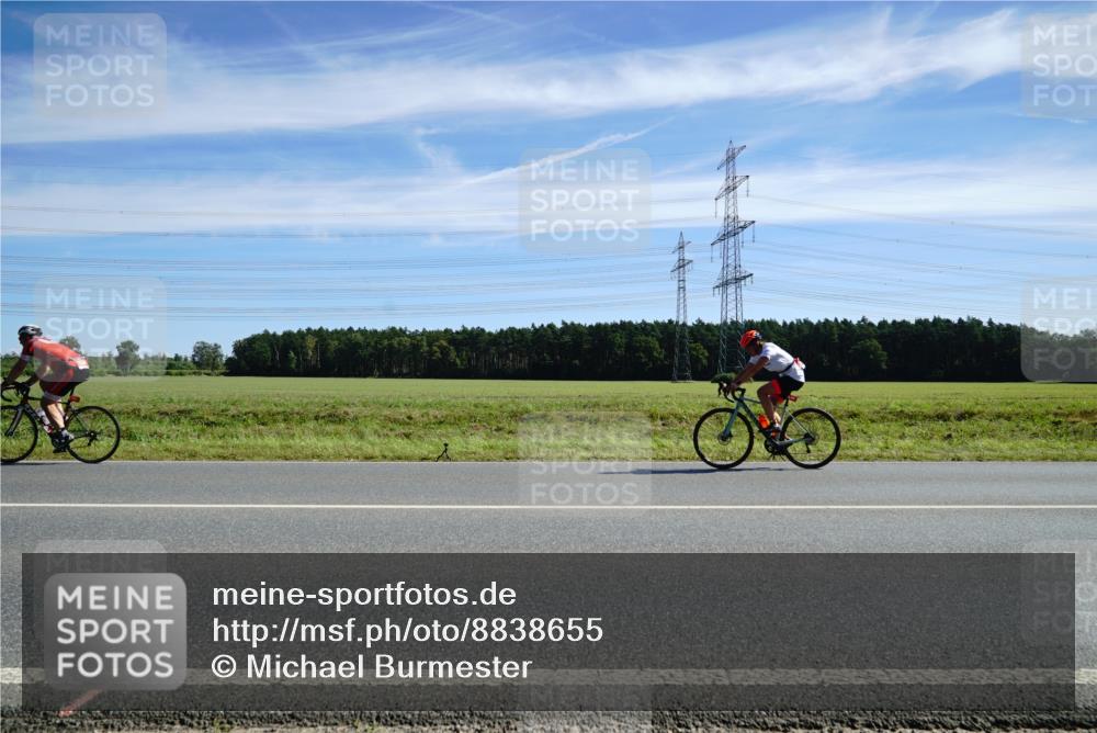07.09.2025 - 19. Norderstedt Triathlon Michael Burmester http://msf.ph/oto/8838655 07.09.2025 12:08:18 Radfahren 218, 1397 meine-sportfotos.de
