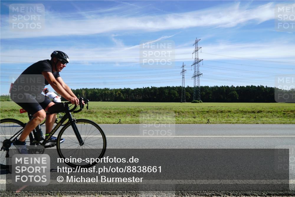 07.09.2025 - 19. Norderstedt Triathlon Michael Burmester http://msf.ph/oto/8838661 07.09.2025 12:08:19 Radfahren 218, 1397 meine-sportfotos.de