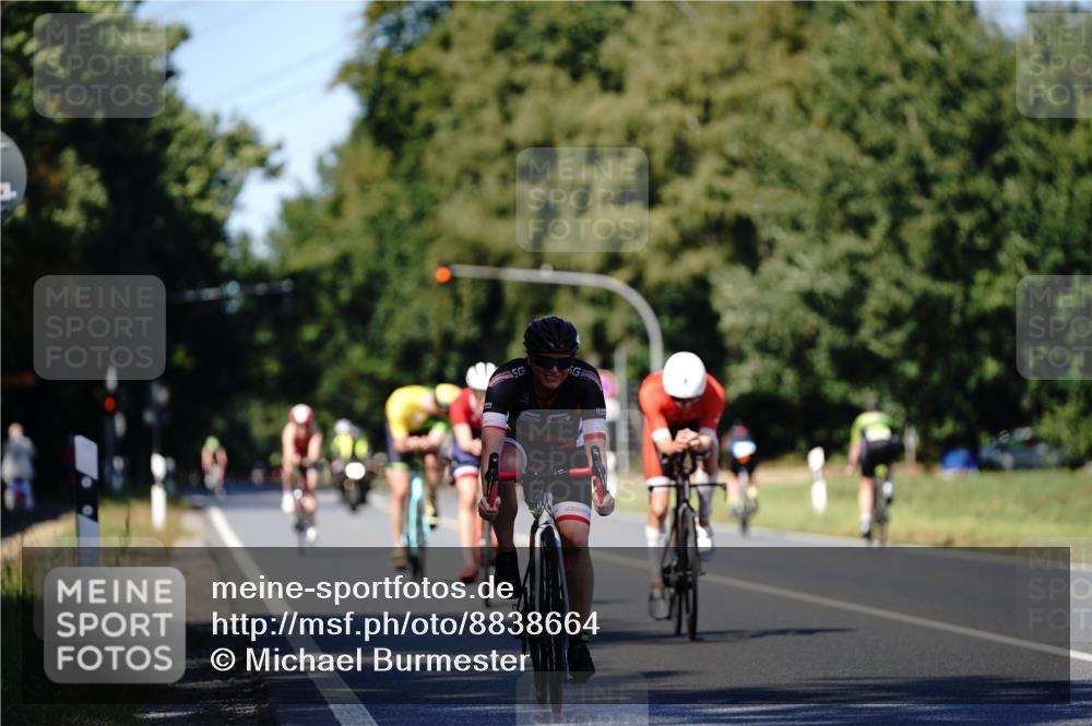 07.09.2025 - 19. Norderstedt Triathlon Michael Burmester http://msf.ph/oto/8838664 07.09.2025 14:33:33 Radfahren 446, 975, 1028, 1498 meine-sportfotos.de