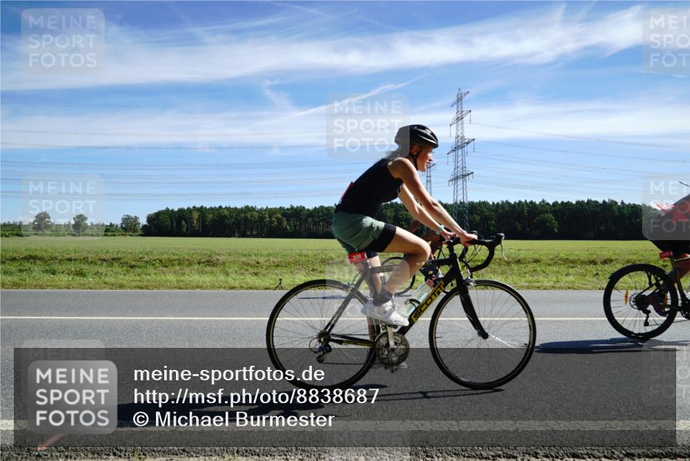 07.09.2025 - 19. Norderstedt Triathlon Michael Burmester http://msf.ph/oto/8838687 07.09.2025 12:08:25 Radfahren 208, 287, 1246, 1338 meine-sportfotos.de
