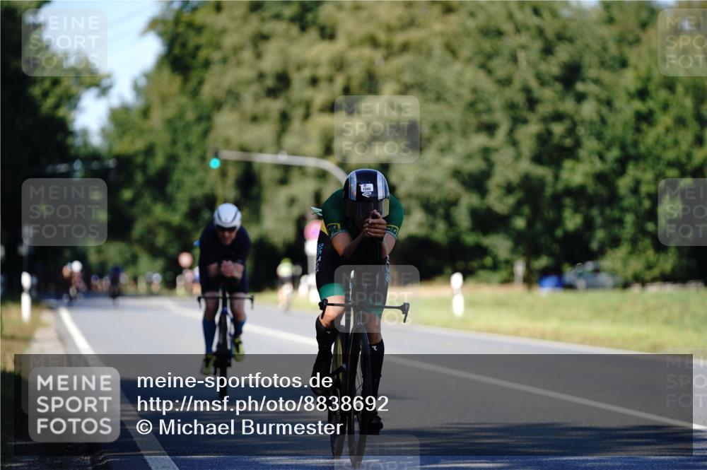 07.09.2025 - 19. Norderstedt Triathlon Michael Burmester http://msf.ph/oto/8838692 07.09.2025 14:33:53 Radfahren 369, 455, 1505 meine-sportfotos.de