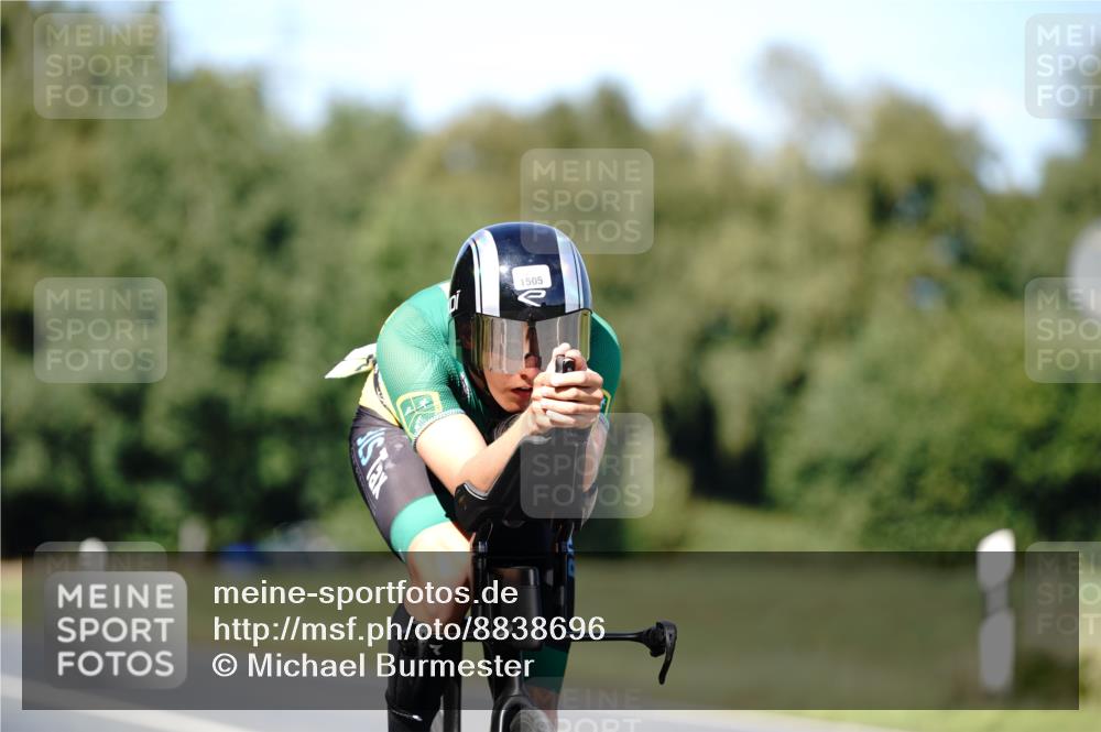 07.09.2025 - 19. Norderstedt Triathlon Michael Burmester http://msf.ph/oto/8838696 07.09.2025 14:33:54 Radfahren 369, 455, 1505 meine-sportfotos.de