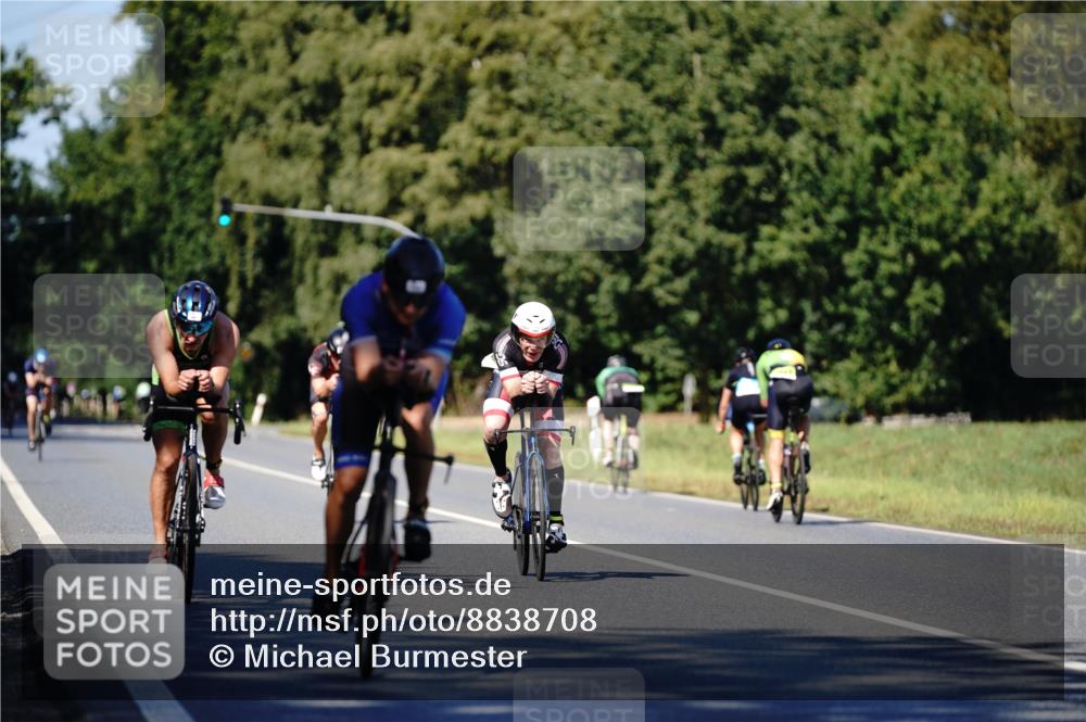 07.09.2025 - 19. Norderstedt Triathlon Michael Burmester http://msf.ph/oto/8838708 07.09.2025 14:34:04 Radfahren 962, 985, 997, 1039 meine-sportfotos.de