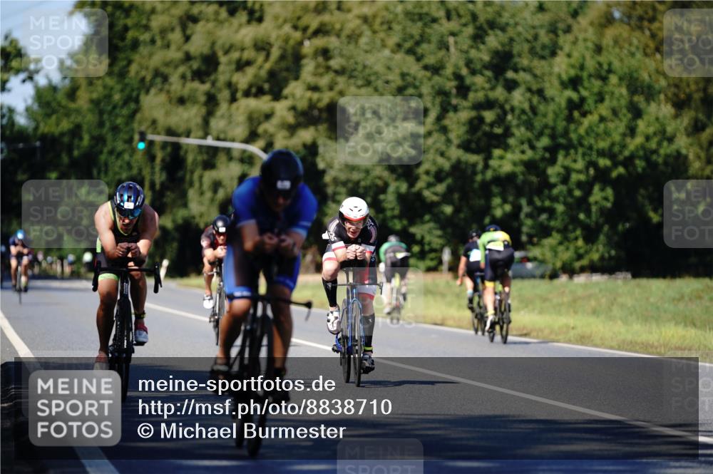 07.09.2025 - 19. Norderstedt Triathlon Michael Burmester http://msf.ph/oto/8838710 07.09.2025 14:34:04 Radfahren 962, 985, 997, 1039 meine-sportfotos.de