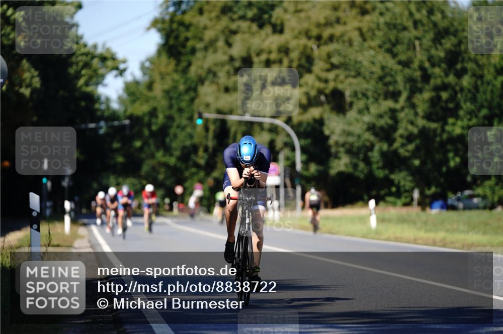 07.09.2025 - 19. Norderstedt Triathlon Michael Burmester http://msf.ph/oto/8838722 07.09.2025 14:34:11 Radfahren 1511 meine-sportfotos.de