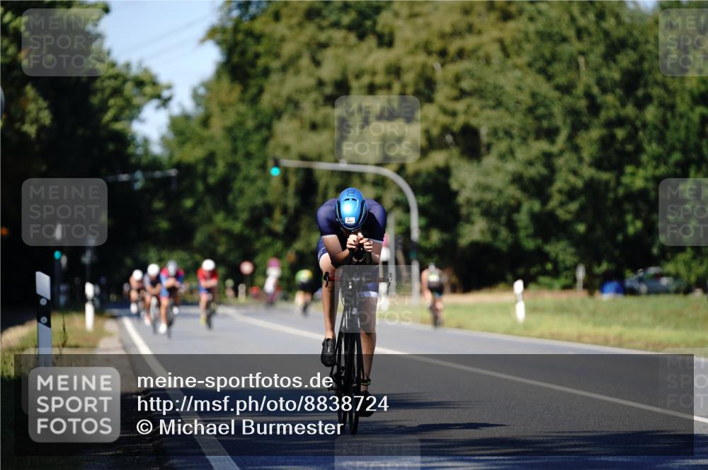 07.09.2025 - 19. Norderstedt Triathlon Michael Burmester http://msf.ph/oto/8838724 07.09.2025 14:34:11 Radfahren 1511 meine-sportfotos.de