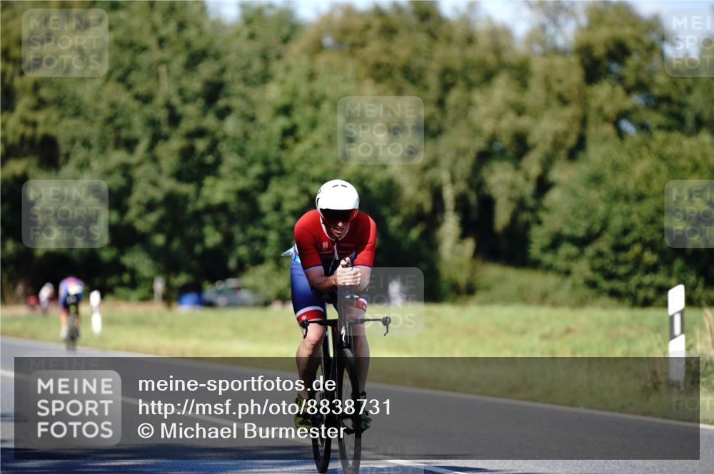 07.09.2025 - 19. Norderstedt Triathlon Michael Burmester http://msf.ph/oto/8838731 07.09.2025 14:34:18 Radfahren 366, 1018, 1439, 1504 meine-sportfotos.de