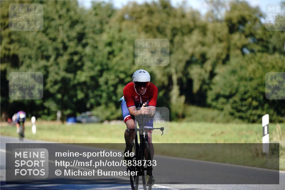 07.09.2025 - 19. Norderstedt Triathlon Michael Burmester http://msf.ph/oto/8838733 07.09.2025 14:34:18 Radfahren 366, 1018, 1439, 1504 meine-sportfotos.de