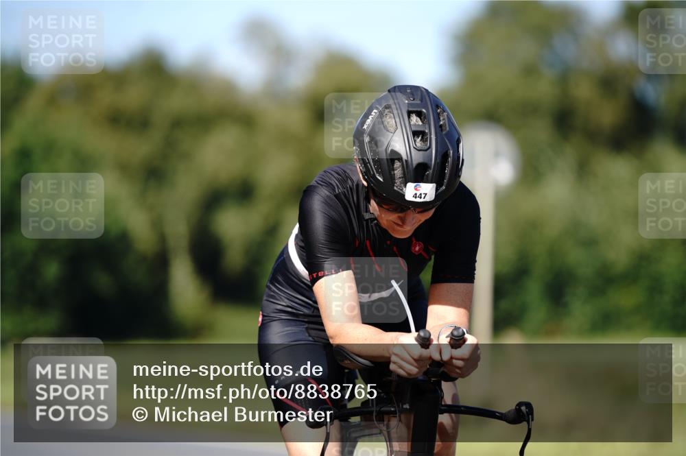 07.09.2025 - 19. Norderstedt Triathlon Michael Burmester http://msf.ph/oto/8838765 07.09.2025 14:34:53 Radfahren 417, 447, 965, 978, 1011 meine-sportfotos.de
