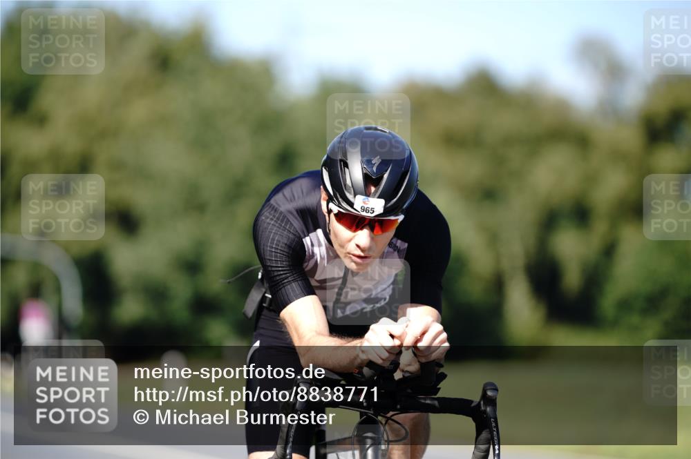 07.09.2025 - 19. Norderstedt Triathlon Michael Burmester http://msf.ph/oto/8838771 07.09.2025 14:34:55 Radfahren 417, 447, 965, 978 meine-sportfotos.de