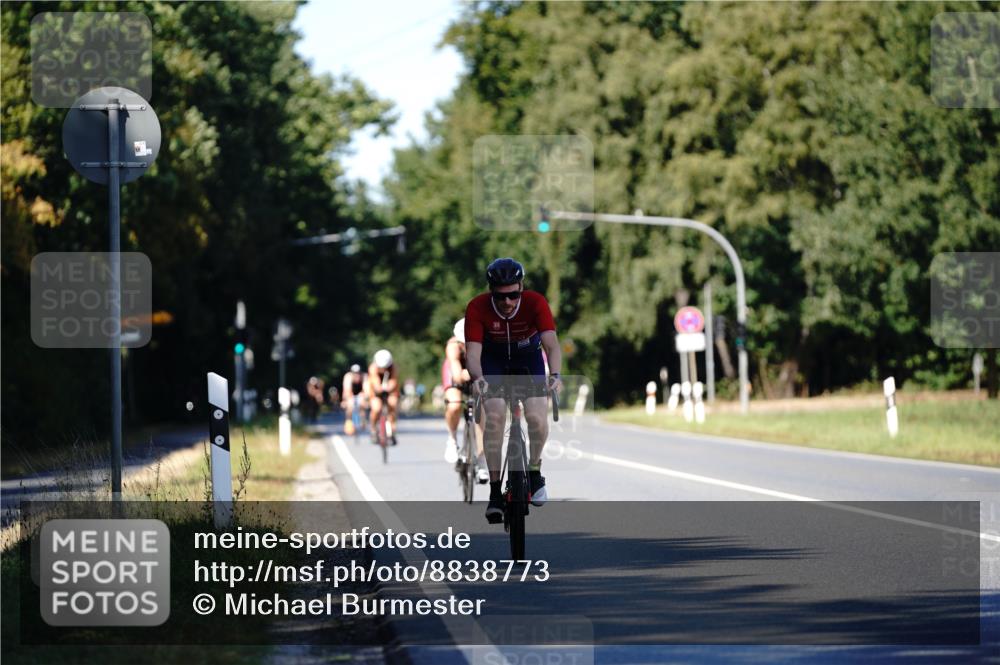 07.09.2025 - 19. Norderstedt Triathlon Michael Burmester http://msf.ph/oto/8838773 07.09.2025 14:35:01 Radfahren 1497 meine-sportfotos.de