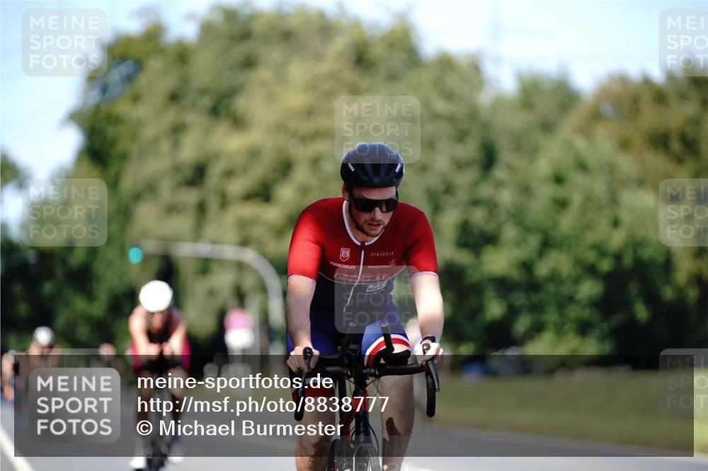 07.09.2025 - 19. Norderstedt Triathlon Michael Burmester http://msf.ph/oto/8838777 07.09.2025 14:35:03 Radfahren 377, 1497 meine-sportfotos.de