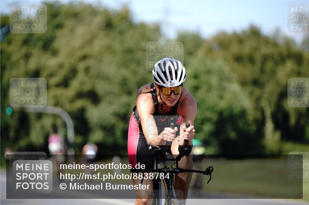 07.09.2025 - 19. Norderstedt Triathlon Michael Burmester http://msf.ph/oto/8838784 07.09.2025 14:35:05 Radfahren 377, 458, 1497 meine-sportfotos.de