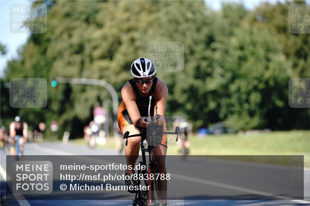 07.09.2025 - 19. Norderstedt Triathlon Michael Burmester http://msf.ph/oto/8838788 07.09.2025 14:35:08 Radfahren 377, 458 meine-sportfotos.de