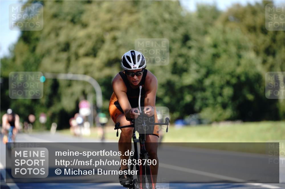 07.09.2025 - 19. Norderstedt Triathlon Michael Burmester http://msf.ph/oto/8838790 07.09.2025 14:35:08 Radfahren 377, 458 meine-sportfotos.de