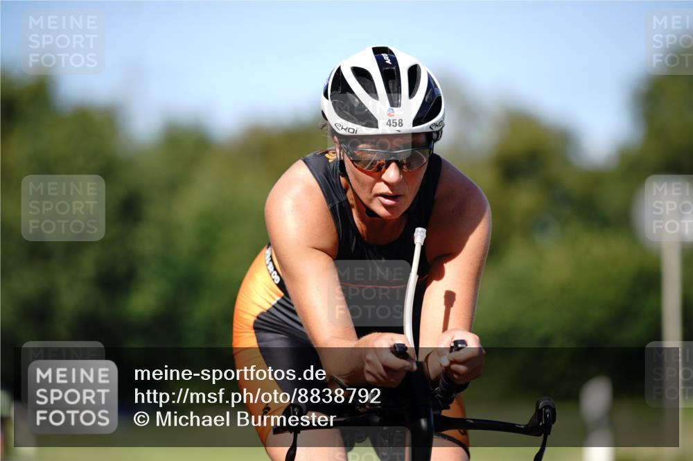 07.09.2025 - 19. Norderstedt Triathlon Michael Burmester http://msf.ph/oto/8838792 07.09.2025 14:35:08 Radfahren 377, 458 meine-sportfotos.de