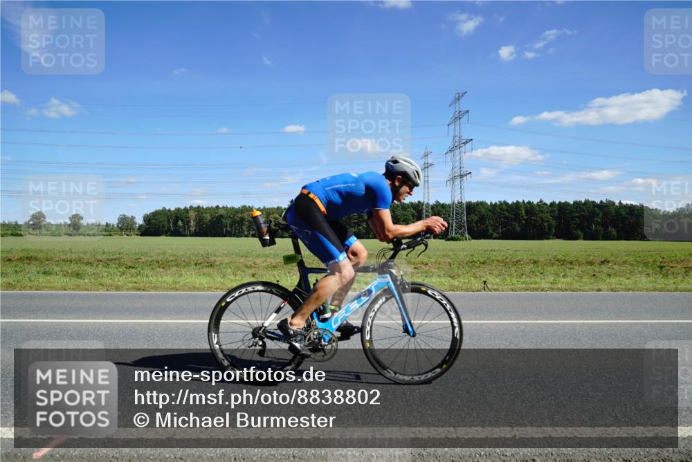 07.09.2025 - 19. Norderstedt Triathlon Michael Burmester http://msf.ph/oto/8838802 07.09.2025 14:18:31 Radfahren 994 meine-sportfotos.de