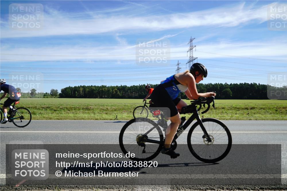 07.09.2025 - 19. Norderstedt Triathlon Michael Burmester http://msf.ph/oto/8838820 07.09.2025 12:09:02 Radfahren 725, 779, 1290 meine-sportfotos.de