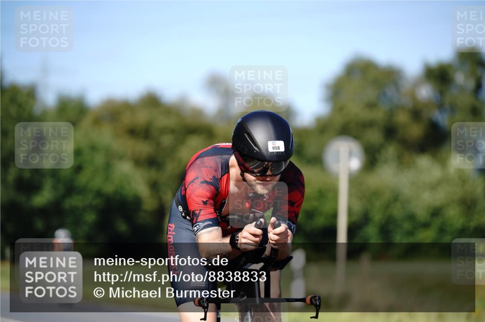 07.09.2025 - 19. Norderstedt Triathlon Michael Burmester http://msf.ph/oto/8838833 07.09.2025 14:35:42 Radfahren 958 meine-sportfotos.de