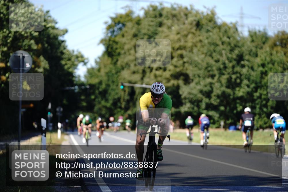 07.09.2025 - 19. Norderstedt Triathlon Michael Burmester http://msf.ph/oto/8838837 07.09.2025 14:35:49 Radfahren 1029 meine-sportfotos.de