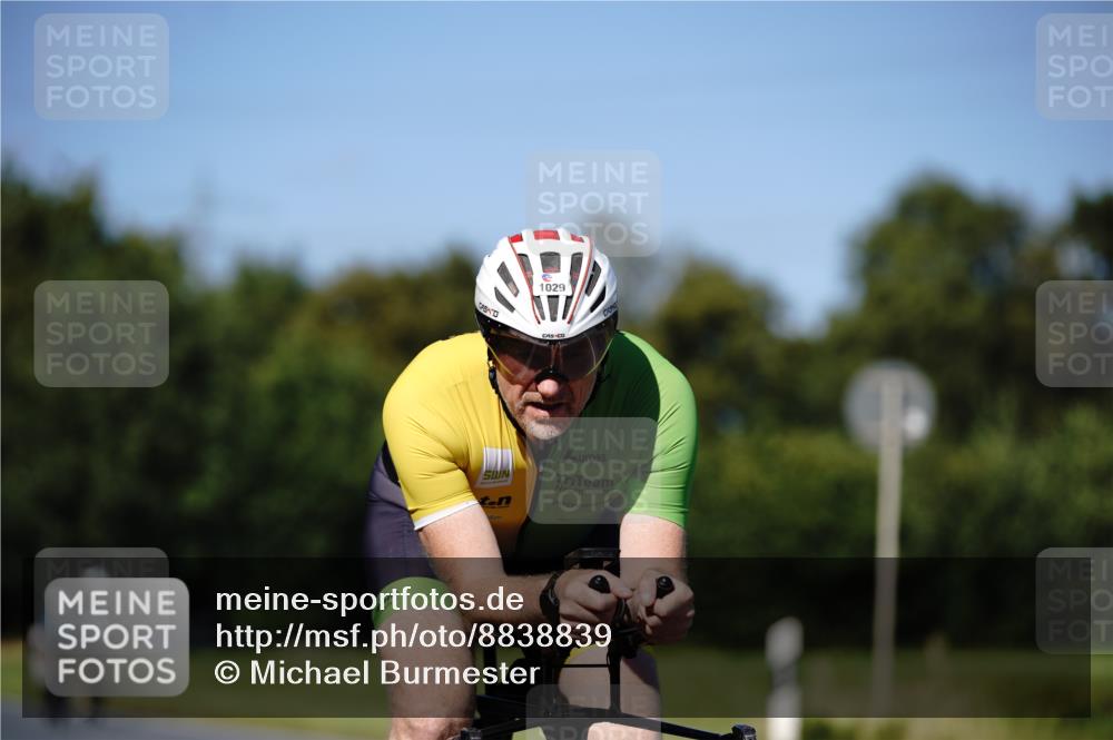 07.09.2025 - 19. Norderstedt Triathlon Michael Burmester http://msf.ph/oto/8838839 07.09.2025 14:35:51 Radfahren 1029 meine-sportfotos.de
