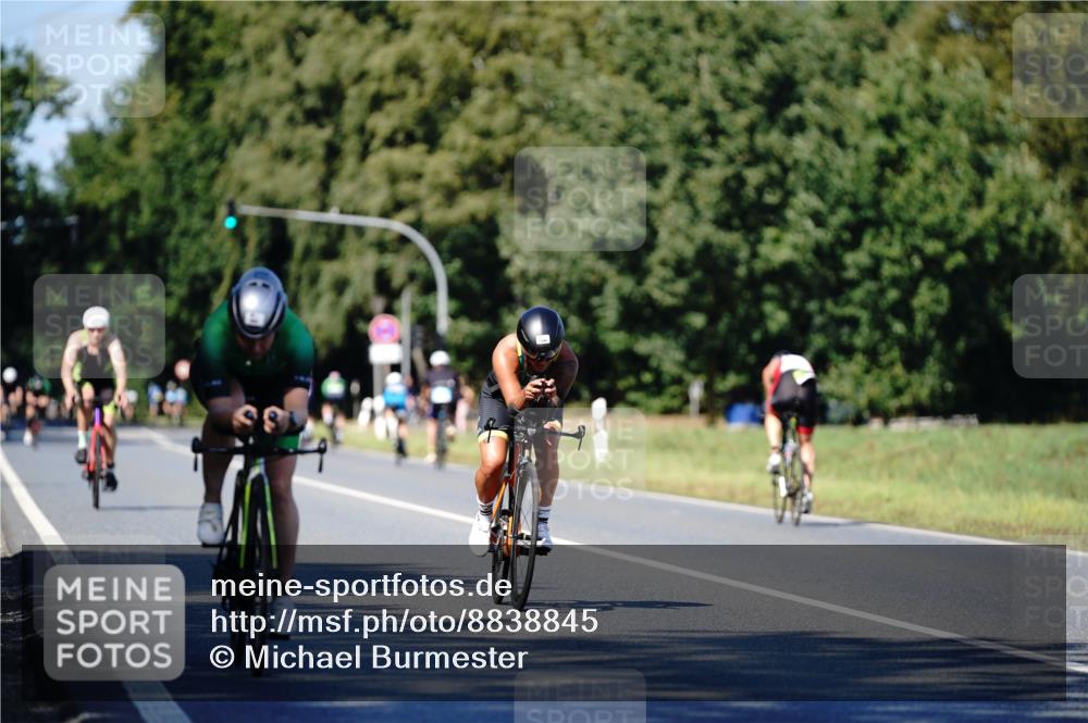 07.09.2025 - 19. Norderstedt Triathlon Michael Burmester http://msf.ph/oto/8838845 07.09.2025 14:35:54 Radfahren 465, 1500 meine-sportfotos.de
