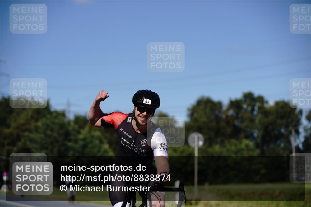 07.09.2025 - 19. Norderstedt Triathlon Michael Burmester http://msf.ph/oto/8838874 07.09.2025 14:36:14 Radfahren 361, 968 meine-sportfotos.de