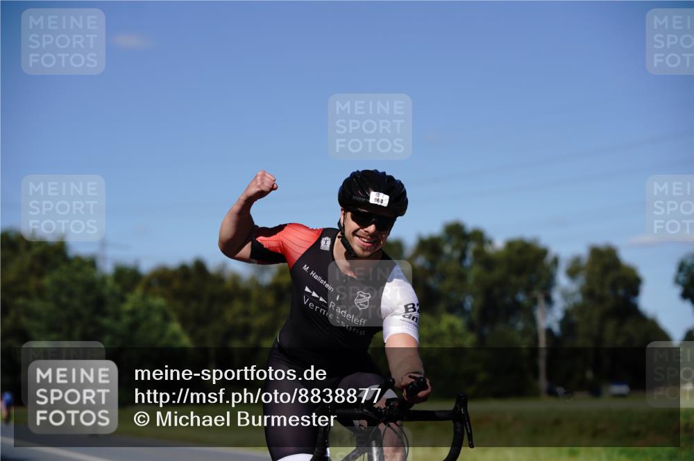07.09.2025 - 19. Norderstedt Triathlon Michael Burmester http://msf.ph/oto/8838877 07.09.2025 14:36:14 Radfahren 361, 968 meine-sportfotos.de