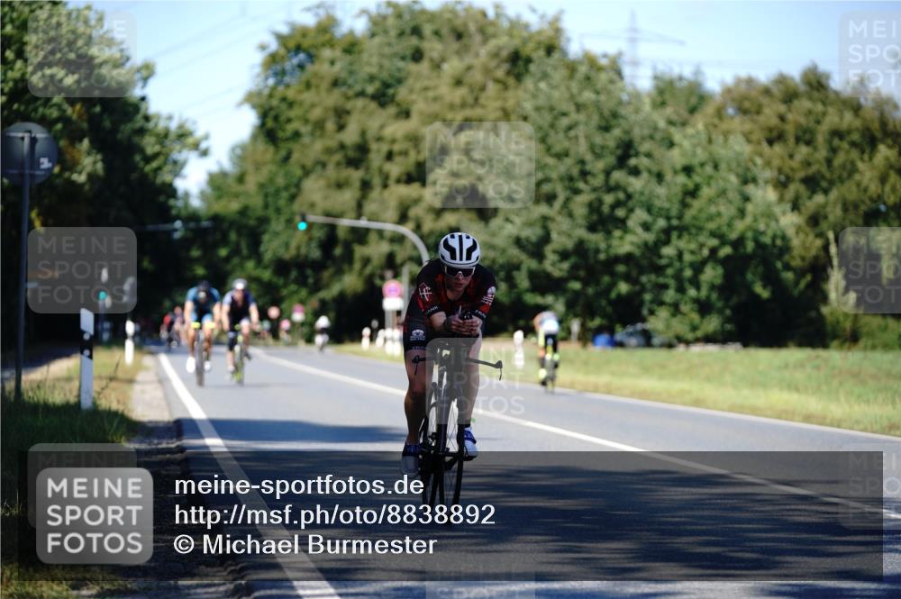07.09.2025 - 19. Norderstedt Triathlon Michael Burmester http://msf.ph/oto/8838892 07.09.2025 14:36:22 Radfahren 439 meine-sportfotos.de