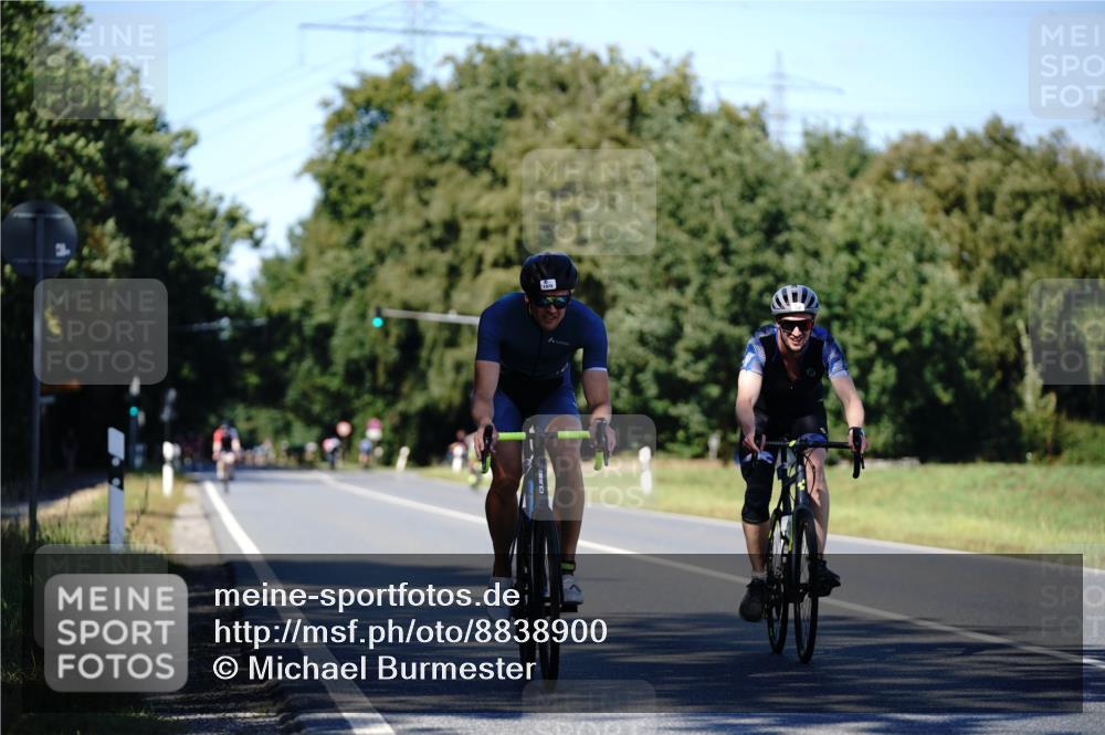 07.09.2025 - 19. Norderstedt Triathlon Michael Burmester http://msf.ph/oto/8838900 07.09.2025 14:36:26 Radfahren 410, 1478 meine-sportfotos.de