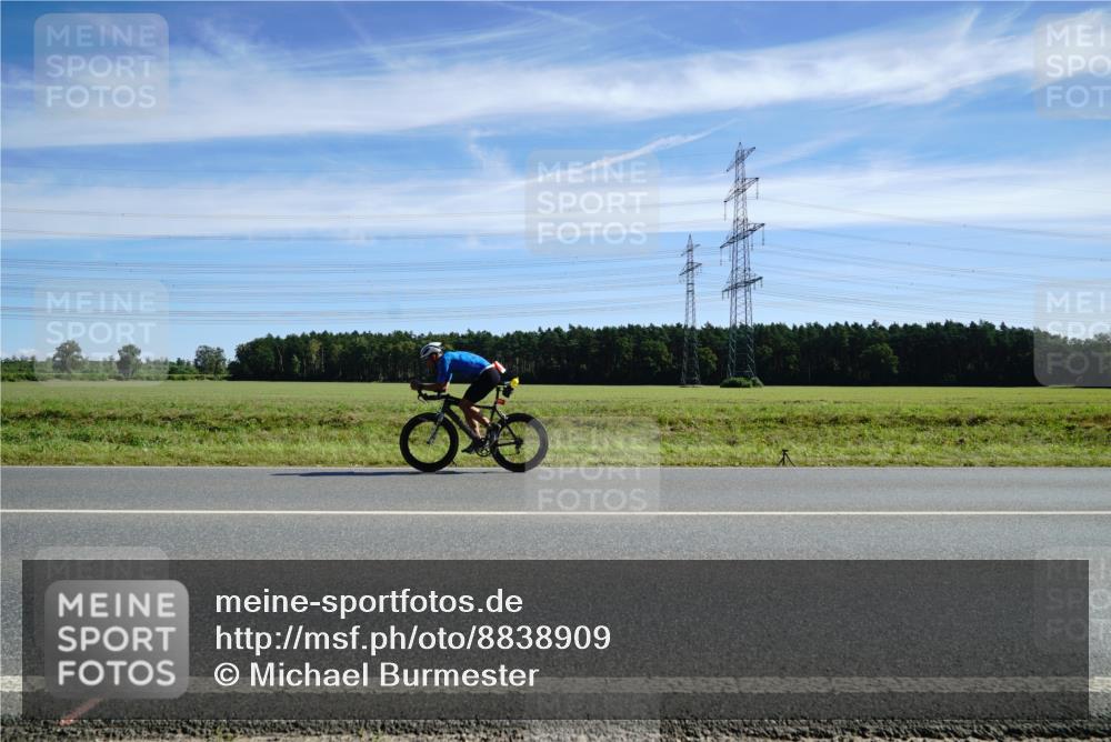 07.09.2025 - 19. Norderstedt Triathlon Michael Burmester http://msf.ph/oto/8838909 07.09.2025 12:09:31 Radfahren 202, 1358 meine-sportfotos.de