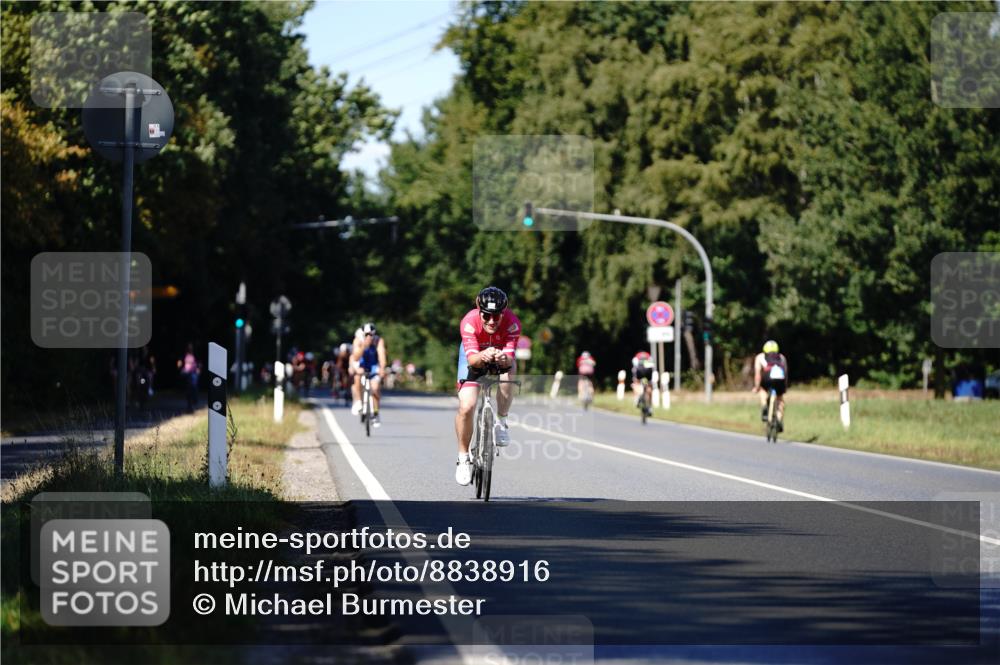 07.09.2025 - 19. Norderstedt Triathlon Michael Burmester http://msf.ph/oto/8838916 07.09.2025 14:36:41 Radfahren  meine-sportfotos.de