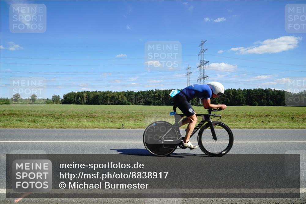 07.09.2025 - 19. Norderstedt Triathlon Michael Burmester http://msf.ph/oto/8838917 07.09.2025 14:19:24 Radfahren 1038, 1467 meine-sportfotos.de