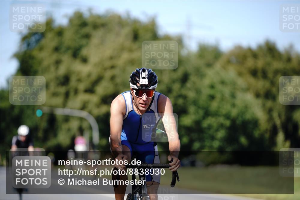 07.09.2025 - 19. Norderstedt Triathlon Michael Burmester http://msf.ph/oto/8838930 07.09.2025 14:36:49 Radfahren 1510 meine-sportfotos.de
