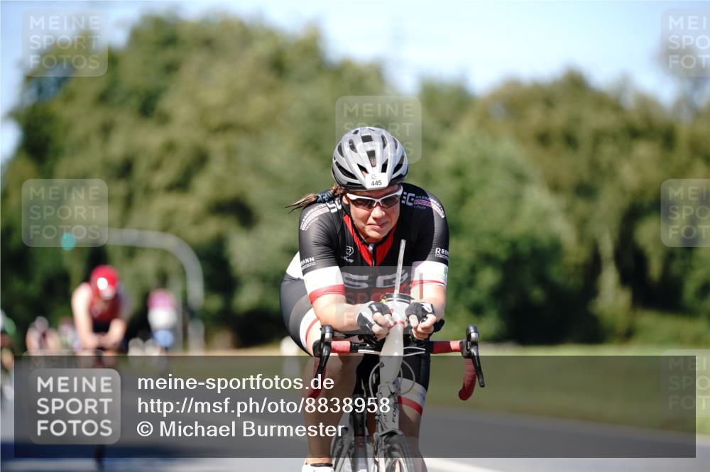 07.09.2025 - 19. Norderstedt Triathlon Michael Burmester http://msf.ph/oto/8838958 07.09.2025 14:36:59 Radfahren 445, 457, 879, 908, 977 meine-sportfotos.de