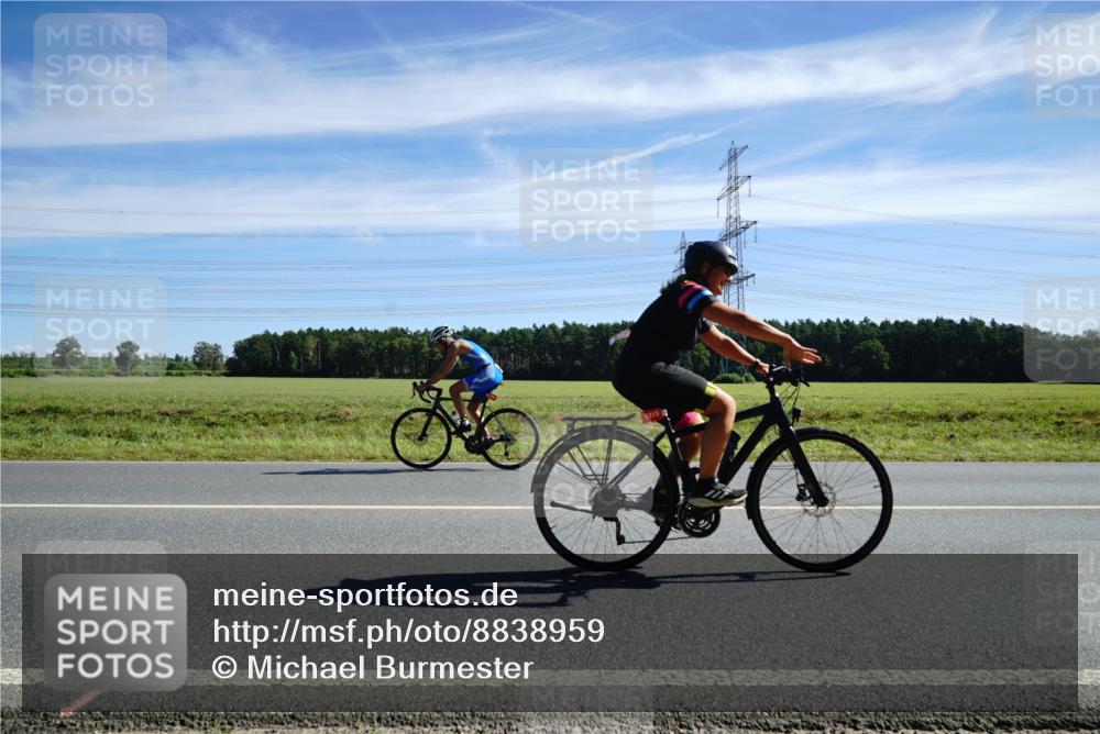 07.09.2025 - 19. Norderstedt Triathlon Michael Burmester http://msf.ph/oto/8838959 07.09.2025 12:09:57 Radfahren 699, 792, 1315, 1378 meine-sportfotos.de