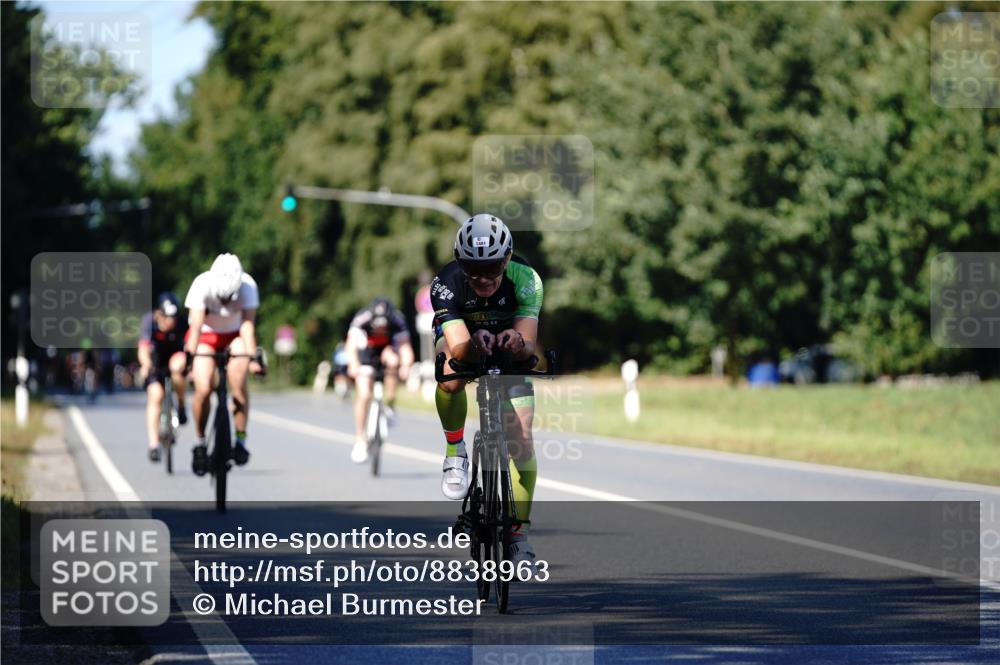 07.09.2025 - 19. Norderstedt Triathlon Michael Burmester http://msf.ph/oto/8838963 07.09.2025 14:37:02 Radfahren 445, 908, 1481 meine-sportfotos.de
