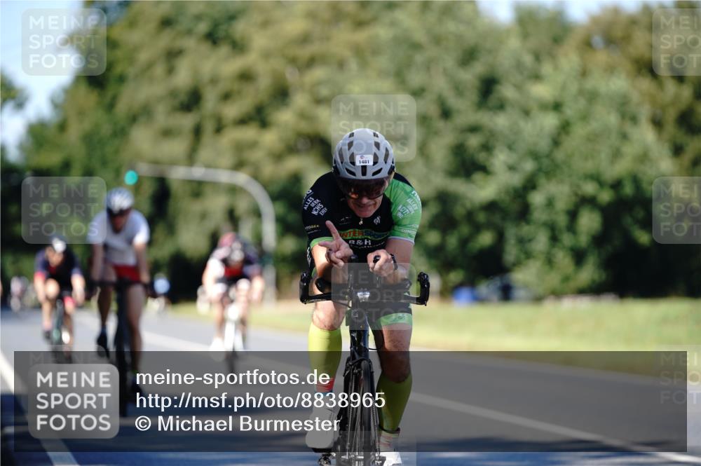 07.09.2025 - 19. Norderstedt Triathlon Michael Burmester http://msf.ph/oto/8838965 07.09.2025 14:37:03 Radfahren 908, 1431, 1481 meine-sportfotos.de