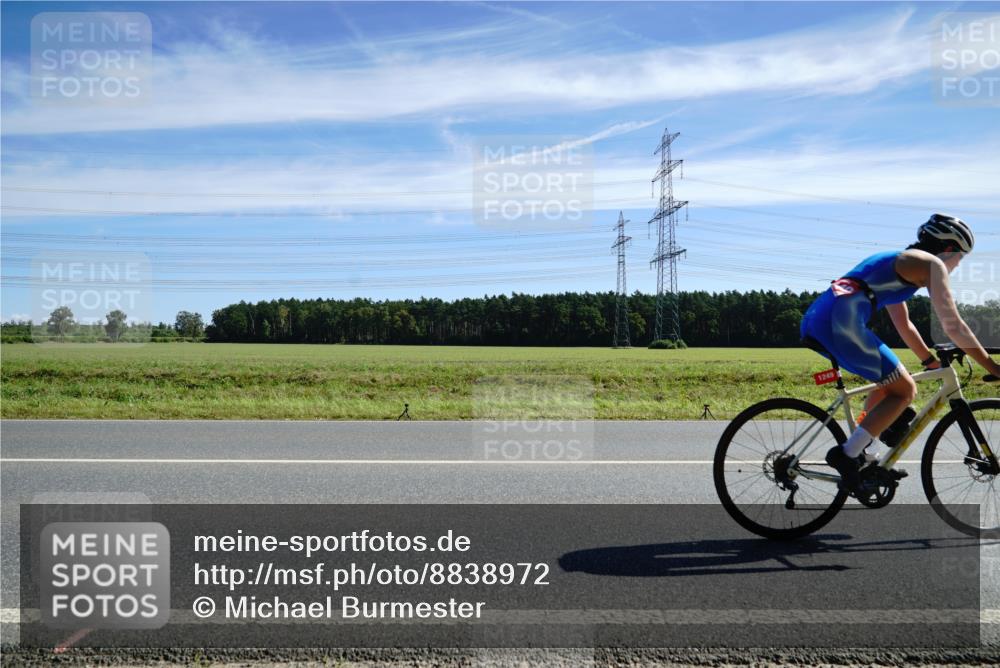 07.09.2025 - 19. Norderstedt Triathlon Michael Burmester http://msf.ph/oto/8838972 07.09.2025 12:10:06 Radfahren 1249 meine-sportfotos.de