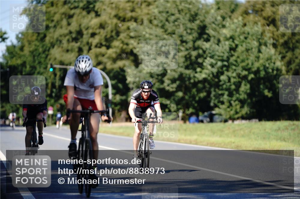 07.09.2025 - 19. Norderstedt Triathlon Michael Burmester http://msf.ph/oto/8838973 07.09.2025 14:37:05 Radfahren 979, 1430, 1431, 1481 meine-sportfotos.de