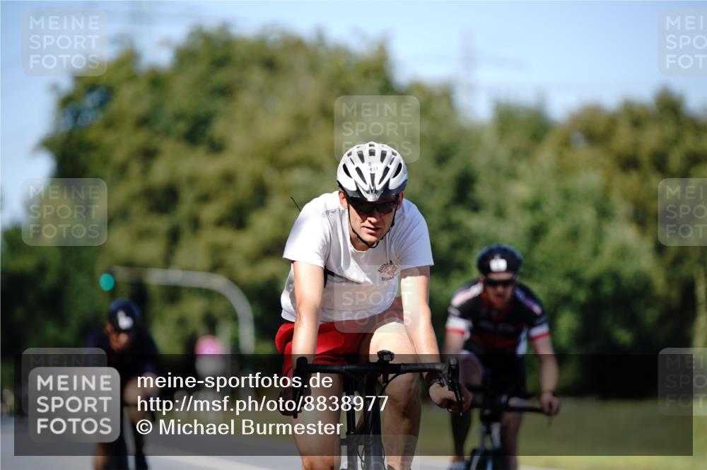 07.09.2025 - 19. Norderstedt Triathlon Michael Burmester http://msf.ph/oto/8838977 07.09.2025 14:37:06 Radfahren 979, 1430, 1431, 1481 meine-sportfotos.de
